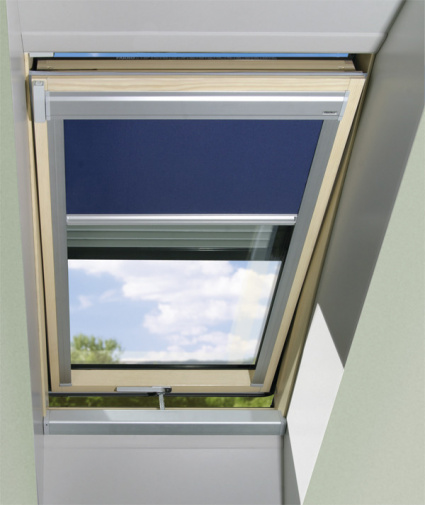 															Окно мансардное дерево, лак ручка снизу Fakro FTP-V U4 ThermoPro Profi 55*78см																												 
															фото 
															17														
