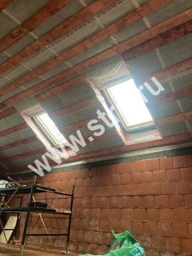 															Окно мансардное дерево, лак ручка снизу Rooflite+ AAY M6A B900 PLUS Solid Pine 78*118см																												 
															фото 
															2														